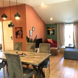 Apartment άνετο και πολυτελές οροφοδιαμέρισμα 2, Chania (Crete)
