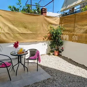 25 La Canea
